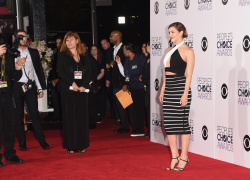 Katharine McPhee - The 41st Annual People's Choice Awards in LA - January 7, 2015 - 191xHQ NPSiqhMk