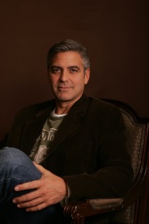 George Clooney - Todd Plitt Photoshoot (December 2, 2006) - 16xHQ NmsGH9mV