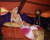Кристина Агилера (Christina Aguilera) Pepsi Photoshoot (33xHQ) OPAuVucI