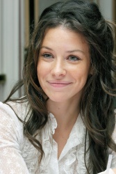 Evangeline Lilly - Lost press conference portraits by Piyal Hosain, october 22, 2006 - 8xHQ OYRJqwTu