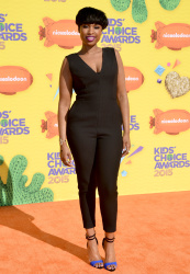 Jennifer Hudson - Jennifer Hudson - 28th Annual Kids' Choice Awards, Inglewood, 28 марта 2015 (145xHQ) OvxCVqWD