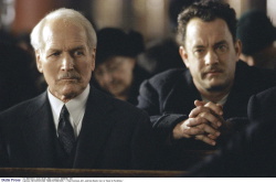Jude Law - Tom Hanks, Paul Newman, Jude Law, Daniel Craig - постеры и промо стиль к фильму "Road to Perdition (Проклятый путь)", 2002 (20xHQ) S06k5Cju