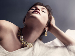 Gemma Arterton - David Slijper Photoshoot 2010 for Vanity Fair - 8xHQ SEp0dH2b