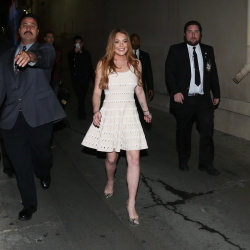 Lindsay Lohan - Lindsay Lohan - arriving to 'Jimmy Kimmel Live!' in Hollywood, February 3, 2015 - 39xHQ SP7DyBNG