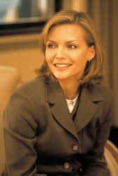 Michelle Pfeiffer - Поиск SjYyOUcN
