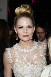 Jennifer Morrison - Jennifer Morrison & Ginnifer Goodwin - 38th People's Choice Awards held at Nokia Theatre in Los Angeles (January 11, 2012) - 244xHQ Tuxt16Pu