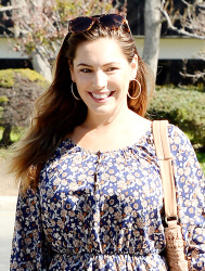 Kelly Brook - Out and about in LA - February 14, 2015 (140xHQ) U74LJfFv