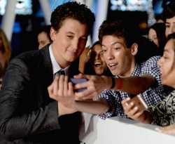 Miles Teller - 40th Annual People's Choice Awards at Nokia Theatre L.A. Live (Los Angeles, January 8. 2014) - 18xHQ Uk5HKhl0