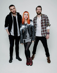 Paramore (Hayley Williams,  Jeremy Davis, Taylor York) - Chris McAndrew Photoshoot for The Guardian (February, 2013) - 35xHQ XQHQF23h