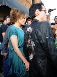 Jennifer Lopez, Marc Anthony - Leaving the set of The Back-Up Plan Los Angeles 2009.05.13 - 15xHQ ZchtLJl1